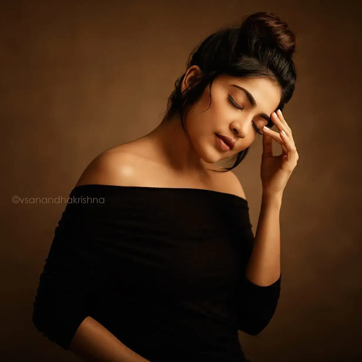 SOUTH INDIAN TV ACTRESS RAMYA SUBRAMANIAN IN BLACK DRESS 11